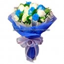 12 Blue and White Roses