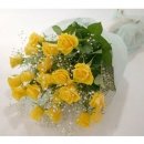 Yellow rose bouquet